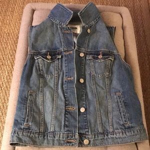 Old Navy denim jean vest size small